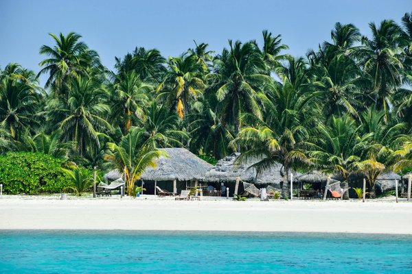 Est-il possible de trouver une maison de vacances en Provence avec des cours de poterie et des balades à vélo?